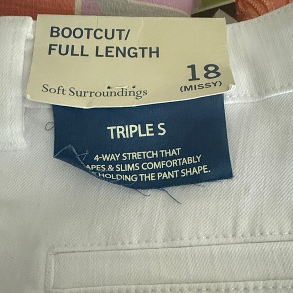 NWT SOFT SURROUNDINGS Rennes White Flare Jeans w Gold Anchor Front Buttons 18 - Picture 8 of 14